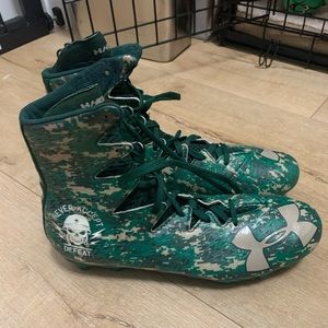 Under Armor football cleats size 10.5